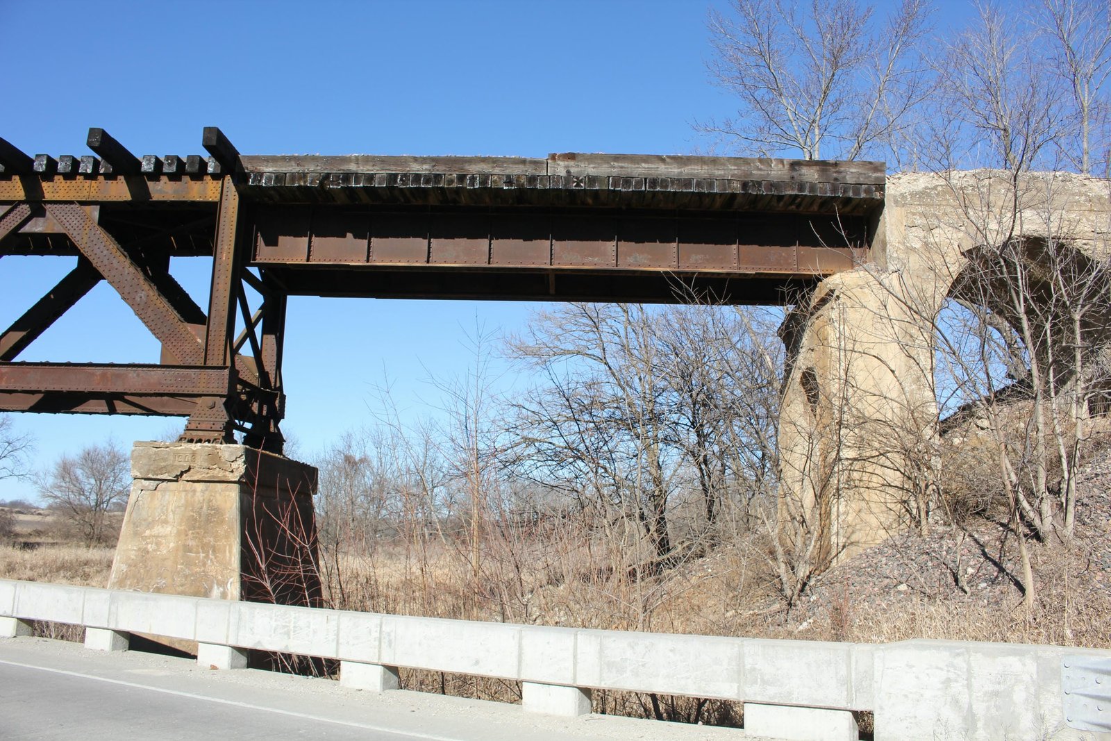 East approach girder